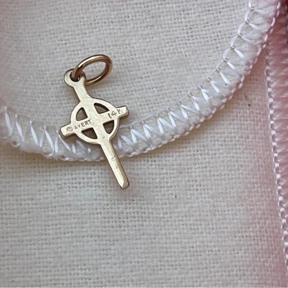 James Avery 14k yellow gold cross